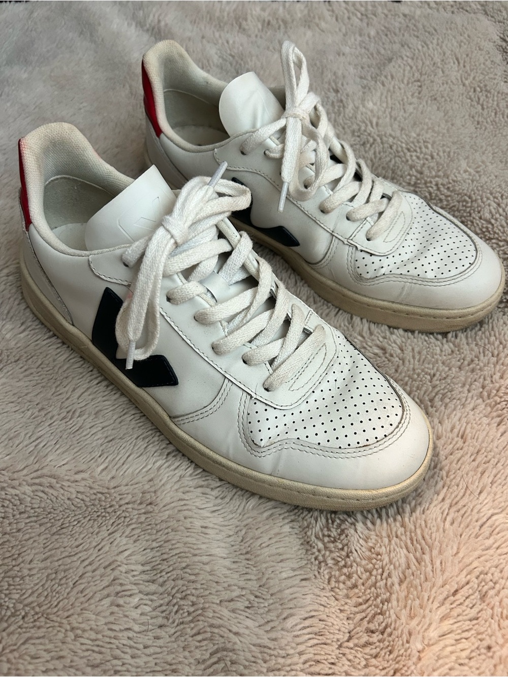 VEJA V-10 White Navy Red Leather Sneakers EU 40
